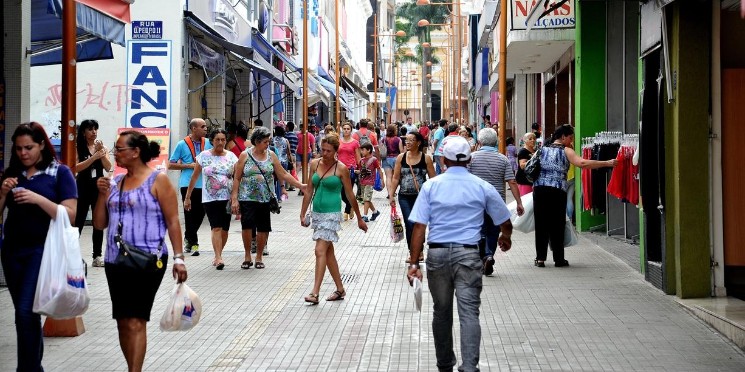 Comércio gera mais empregos em Sorocaba e região em agosto