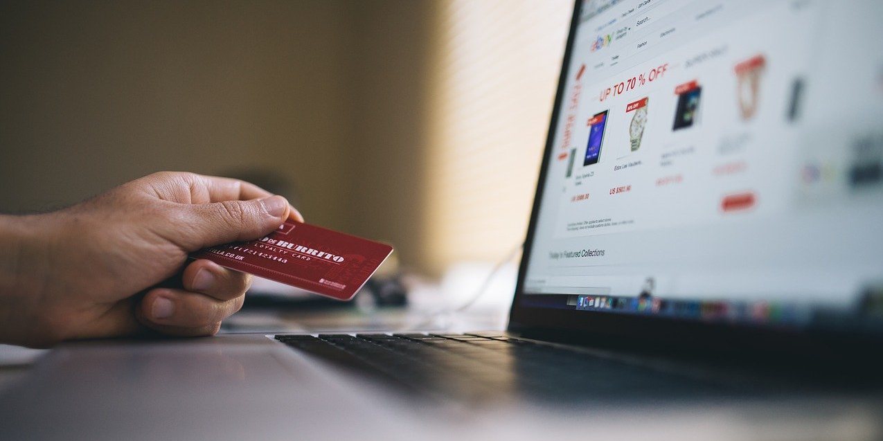 Pioneira no e-commerce, B2W fica para trás de Magalu e Mercado Livre