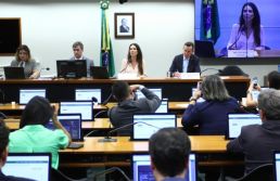 Instalada comissão da Câmara que vai analisar a ampliação do teto do Simples Nacional