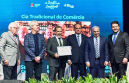 ACSP reúne empresários para celebrar o Dia do Comerciante e homenagear os destaques do ano