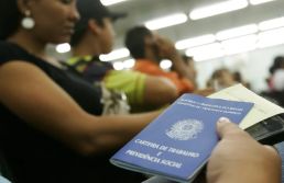 Baixo desemprego desafia empresas e inverte forças no mercado de trabalho